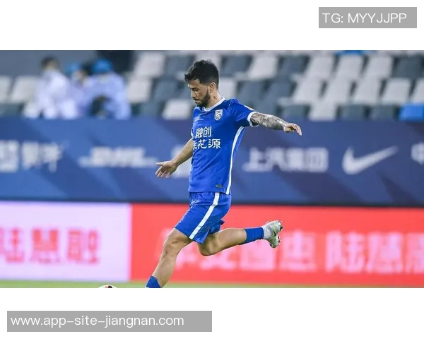 三镇希望续约邓涵文未果媒体人透露背后原因与未来展望